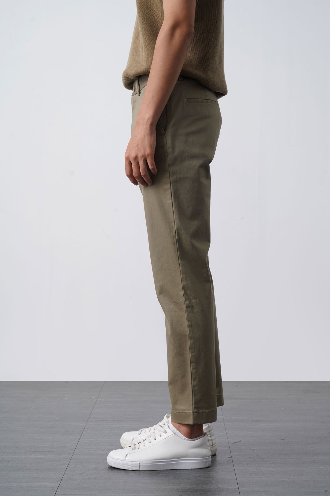 Plaid&Plain Men's Slim Fit Khaki Pants Stretch Cropped Chino Skinny Pants  130201 Black 28 at Amazon Men's Clothing store
