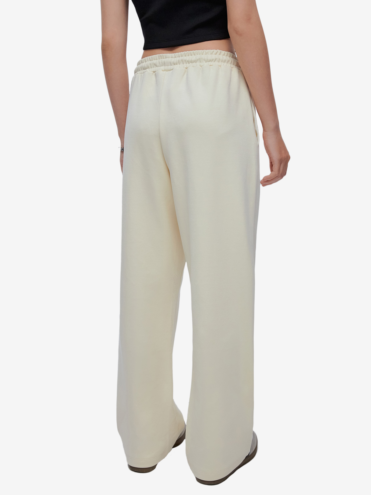 【SATIIIZ】Ekan Wide Pintuck Sweatpants Ekan Wide Pintuck Sweatpants - satiiiz